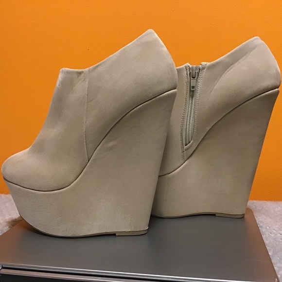 Fierce Microsuede Wedge Booties (8M) - Picture 6 of 7